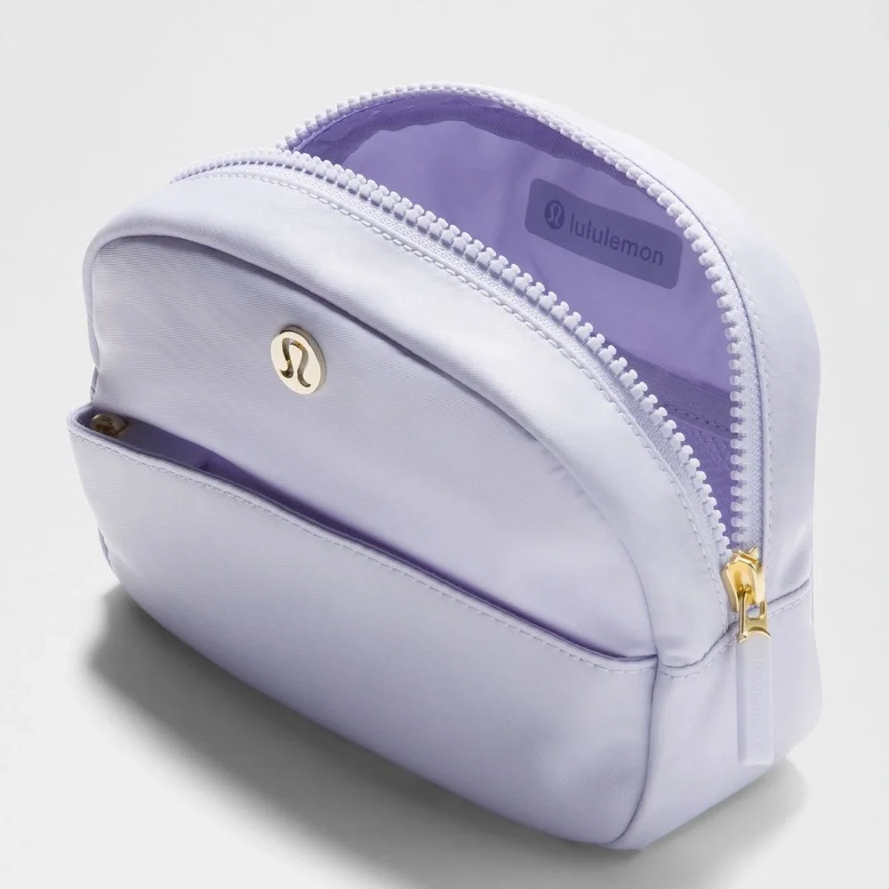 Lululemon Light Blue Pouch - Picture 5 of 6